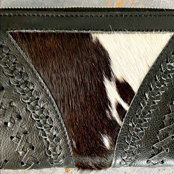 NWOT Genuine Cowhide Leather Black & White Zip Wallet/Wristlet - Picture 5 of 15